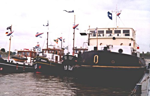 vloot in haven Duisburg